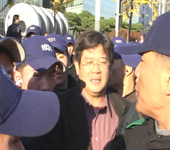공무원처럼 보이면 무조건 잡는다!