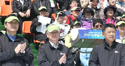 [사진] 타임오프 날치기 통과된 아침, 노사정 표정