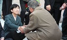 문재인, 심상정, 이정희의 '악수'