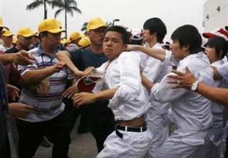 중국 파업 2010 광둥성에 대한 이미지 검색결과